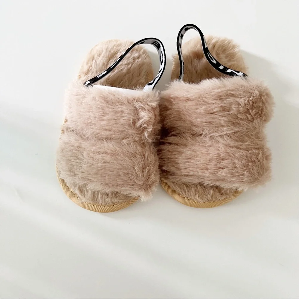 Baby Girl Faux Fur Slippers-Size 5